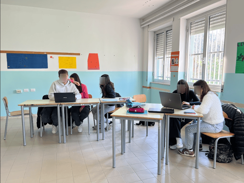 Scrittura collaborativa e Intelligenza Artificiale nella didattica verticale